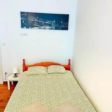 بيت شباب Atlas' House بوزنان