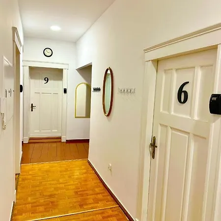 Atlas' House Vandrarhem Poznań