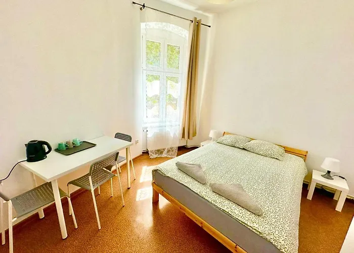 Atlas' House Hostal *