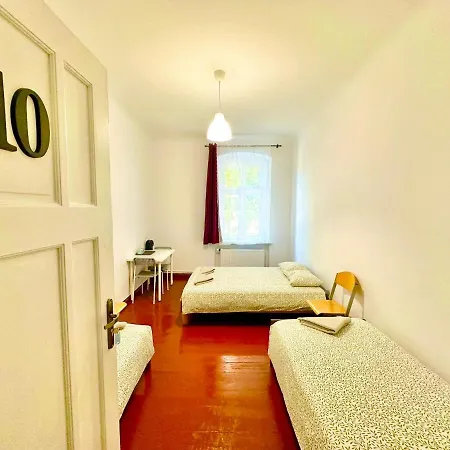 אכסניה Atlas' House *