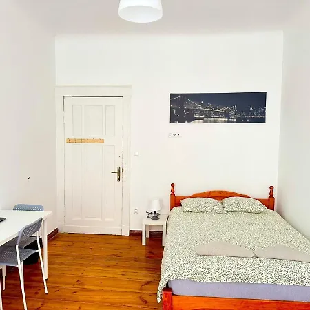 호스텔 Atlas' House 포즈난